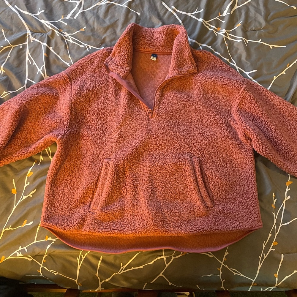 Old Navy Fleece pullover